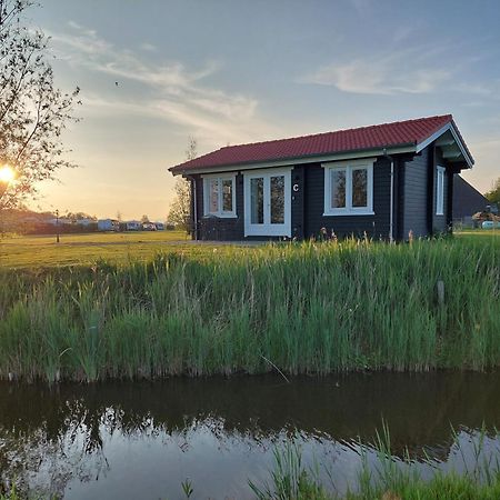 Vakantiehuisje Vlakbij Leeuwarden, Swichumer Pleats Buitenkant foto
