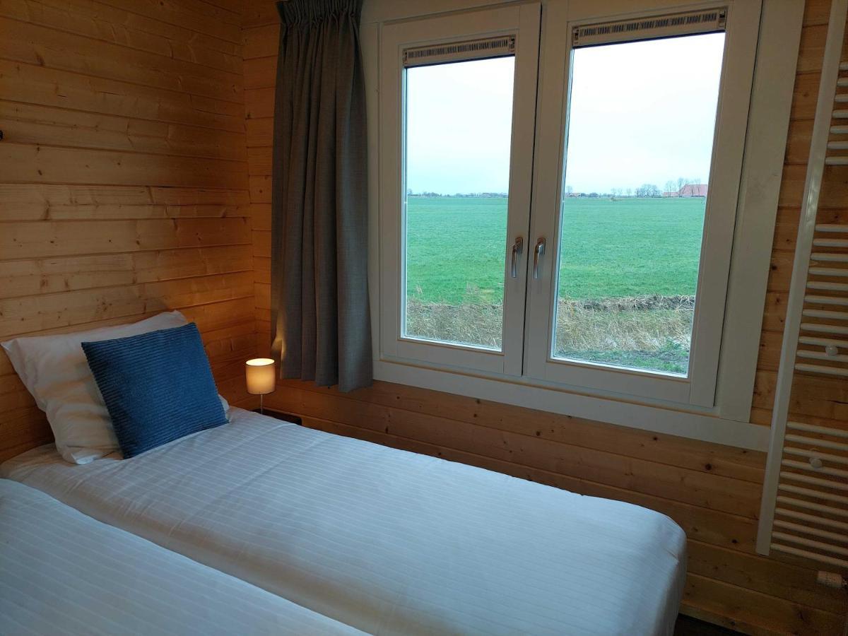 Vakantiehuisje Vlakbij Leeuwarden, Swichumer Pleats Buitenkant foto