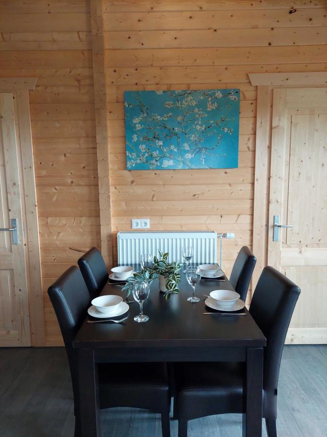 Vakantiehuisje Vlakbij Leeuwarden, Swichumer Pleats Buitenkant foto